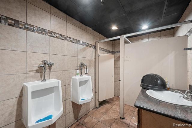 9819 Conant Street, Hamtramck, MI 48212