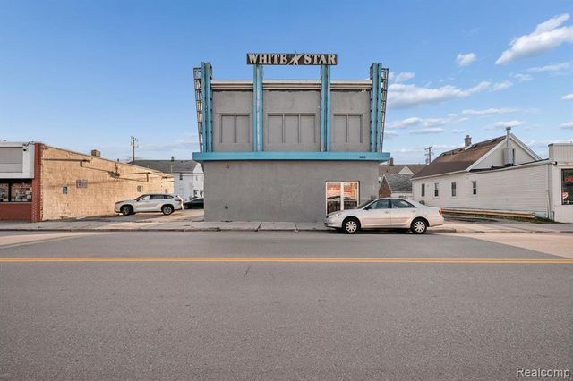 9819 Conant Street, Hamtramck, MI 48212