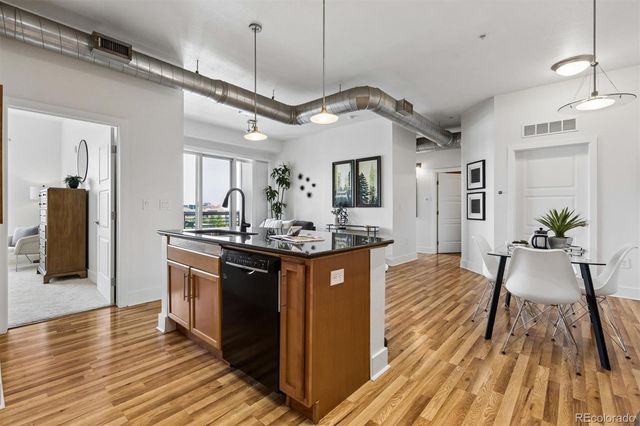 10111 Inverness Main Street 326, Englewood, CO 80112