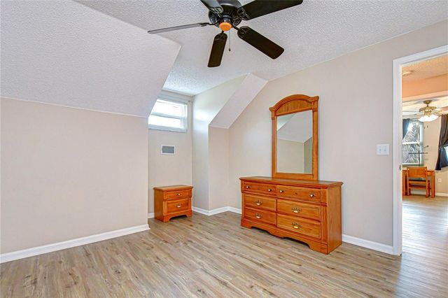 707 ORCHARD ISLE COURT, Valrico, FL 33594