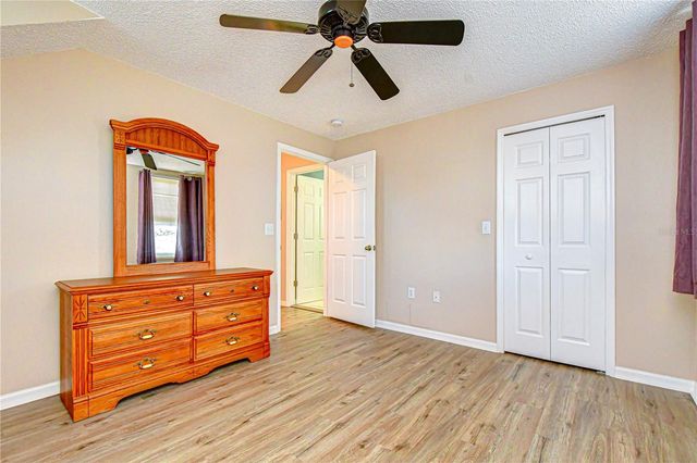 707 ORCHARD ISLE COURT, Valrico, FL 33594