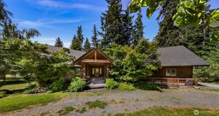 6701 Holst Road, Clinton, WA 98236