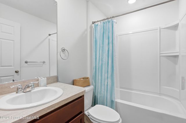 190 Silver Frost Street SE, Palm Bay, FL 32909