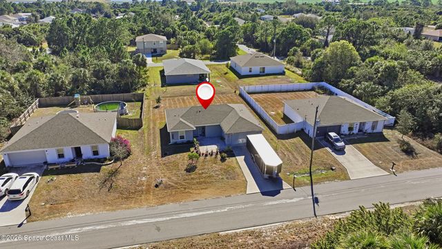 190 Silver Frost Street SE, Palm Bay, FL 32909
