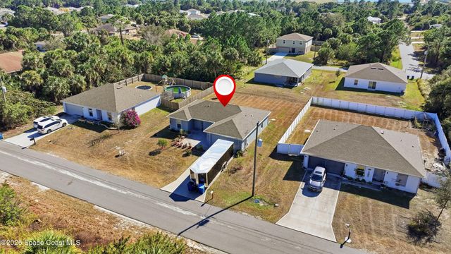 190 Silver Frost Street SE, Palm Bay, FL 32909