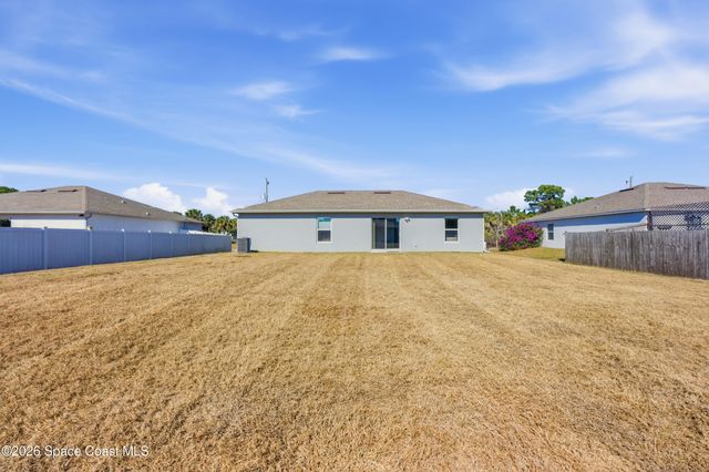 190 Silver Frost Street SE, Palm Bay, FL 32909