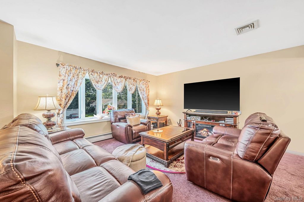 201 Overton Street, Deer Park, NY 11729 — photo 2