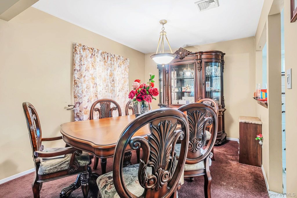 201 Overton Street, Deer Park, NY 11729 — photo 4