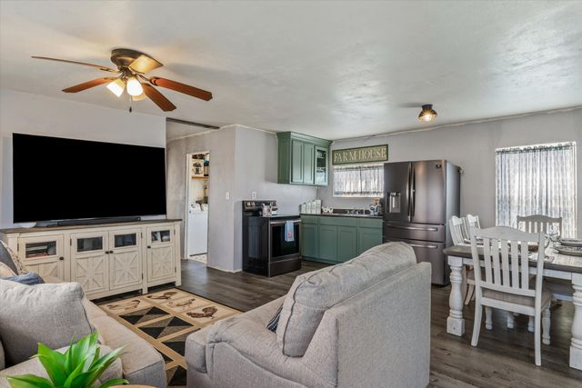 1358 RS County Road 1310, Point, TX 75472