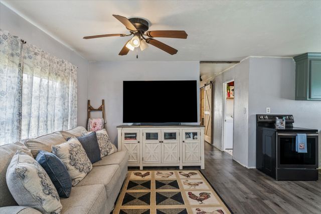 1358 RS County Road 1310, Point, TX 75472