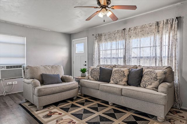1358 RS County Road 1310, Point, TX 75472