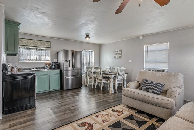 1358 RS County Road 1310, Point, TX 75472