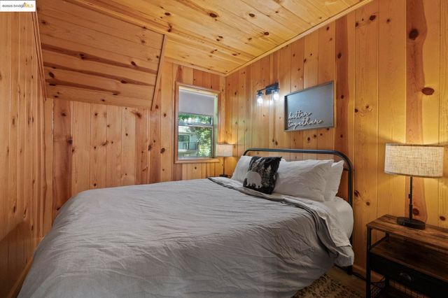 27066 Summerhill Dr, Strawberry, CA 95375