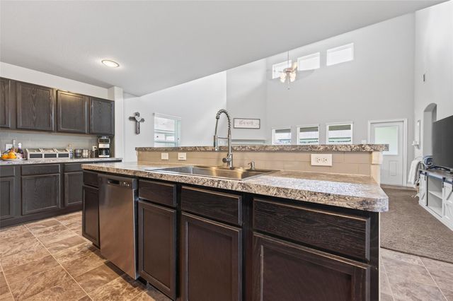 2902 Silverhorn Lane, Rosenberg, TX 77471