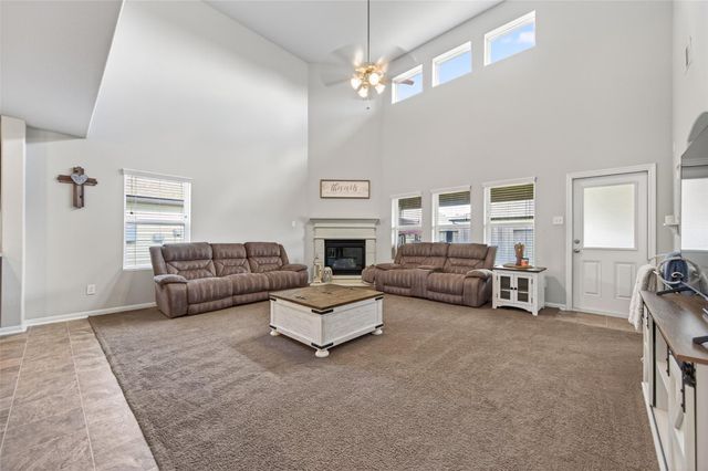 2902 Silverhorn Lane, Rosenberg, TX 77471