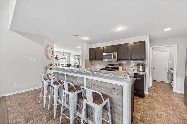 2902 Silverhorn Lane, Rosenberg, TX 77471