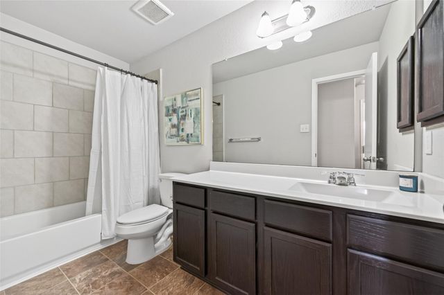 2902 Silverhorn Lane, Rosenberg, TX 77471