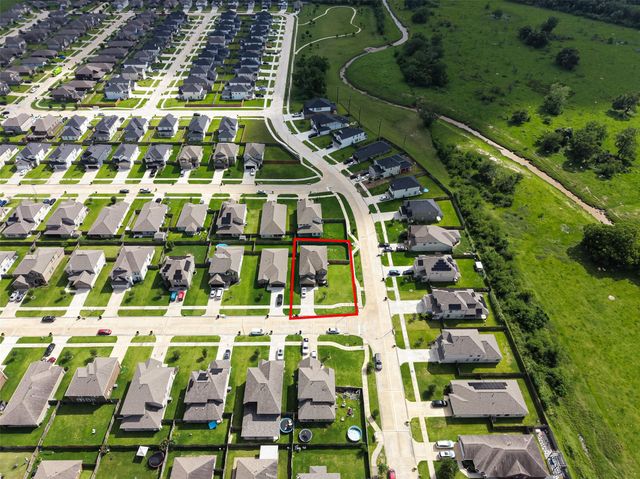 2902 Silverhorn Lane, Rosenberg, TX 77471