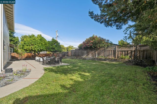 3485 Peachwillow Lane, Walnut Creek, CA 94598