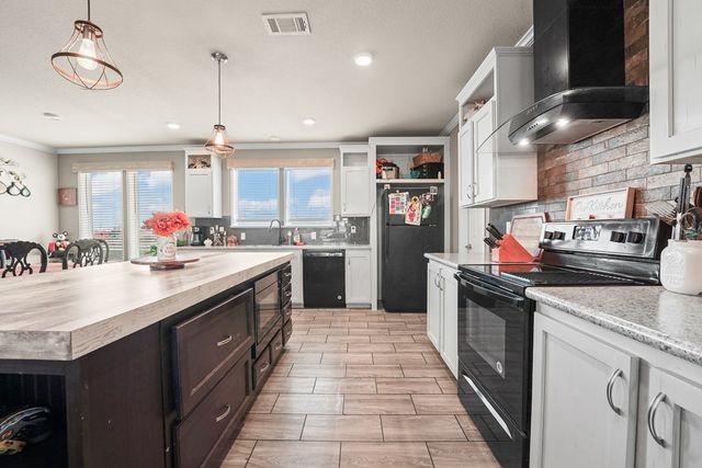 2618 S Westcliff Rd, Odessa, TX 79763