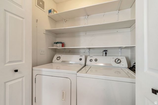 9215 S JEFFERSON CV, Sandy, UT 84070