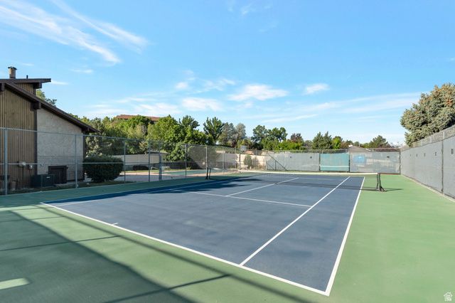 9215 S JEFFERSON CV, Sandy, UT 84070