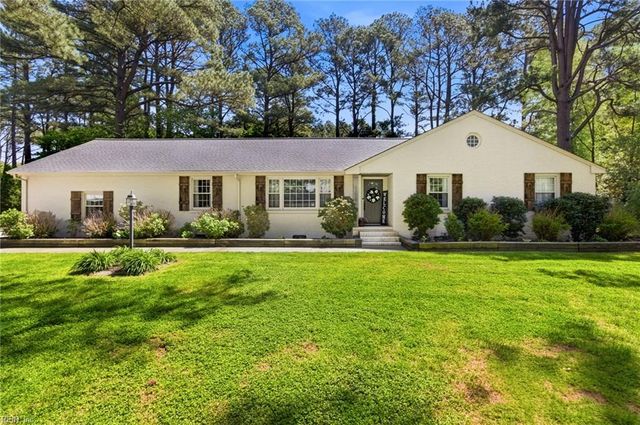 5132 Dominion DR, Suffolk, VA 23435