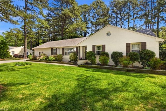 5132 Dominion DR, Suffolk, VA 23435