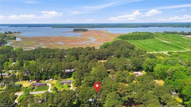 5132 Dominion DR, Suffolk, VA 23435