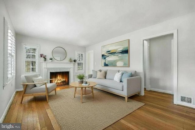 3201 FERNDALE ST, Kensington, MD 20895