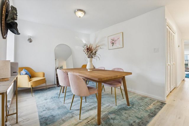 2829 Timmons Lane 184, Houston, TX 77027