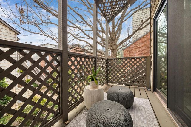 2829 Timmons Lane 184, Houston, TX 77027