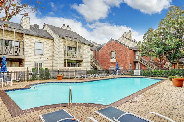 2829 Timmons Lane 184, Houston, TX 77027