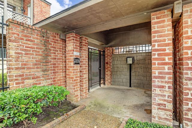 2829 Timmons Lane 184, Houston, TX 77027