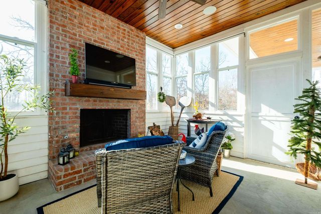 1245 Westcliffe Drive, Little Rock, AR 72210