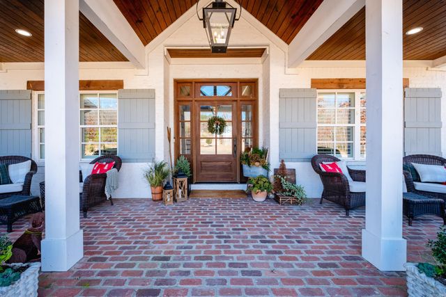 1245 Westcliffe Drive, Little Rock, AR 72210