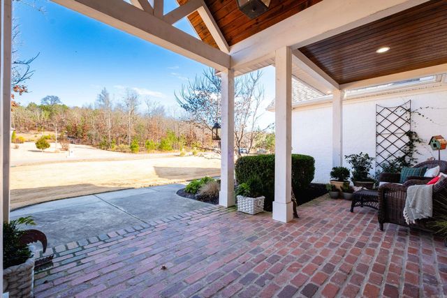 1245 Westcliffe Drive, Little Rock, AR 72210