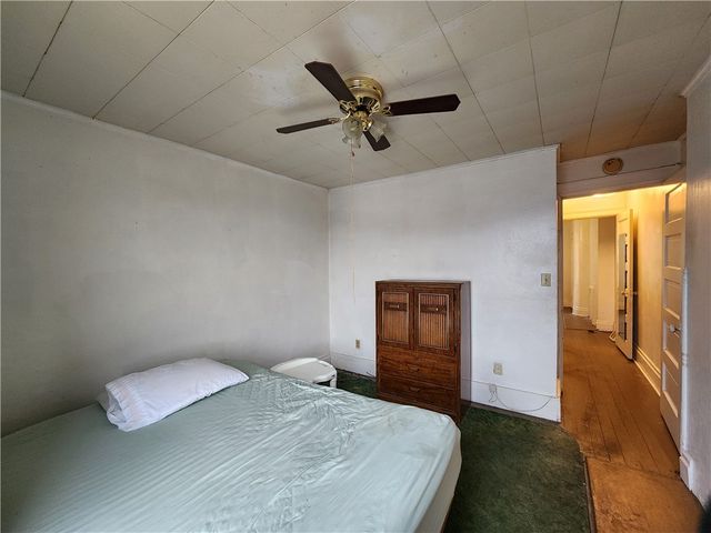 517 5th St, Pitcairn, PA 15140