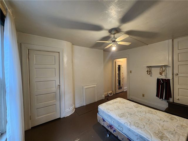 517 5th St, Pitcairn, PA 15140