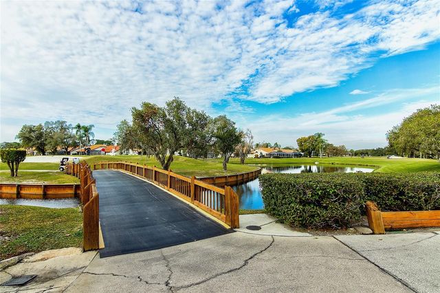 4041 MURFIELD DRIVE E, Bradenton, FL 34203
