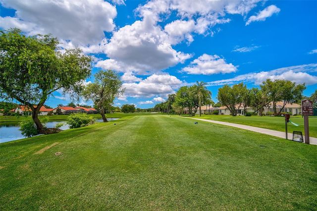 4041 MURFIELD DRIVE E, Bradenton, FL 34203