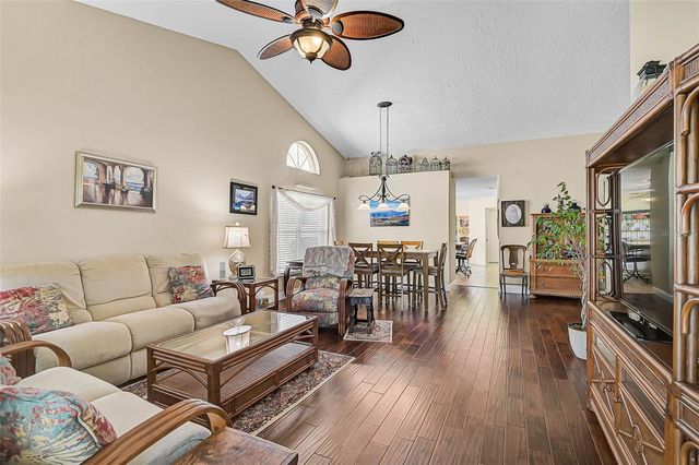 4041 MURFIELD DRIVE E, Bradenton, FL 34203