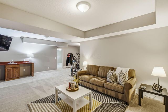 8600 Coldwater Drive, Powell, OH 43065
