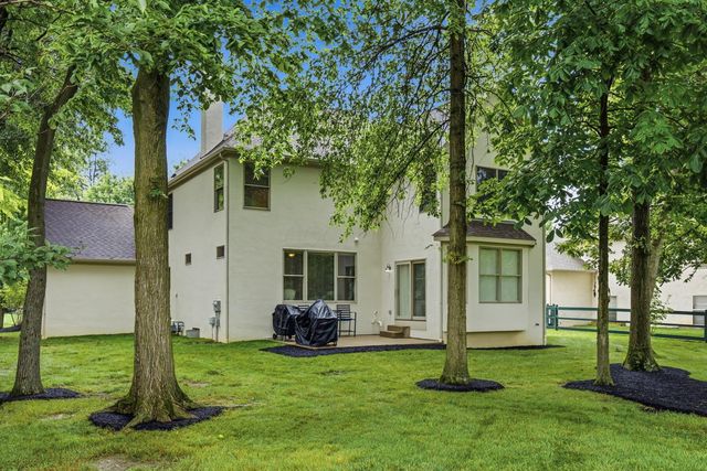 8600 Coldwater Drive, Powell, OH 43065