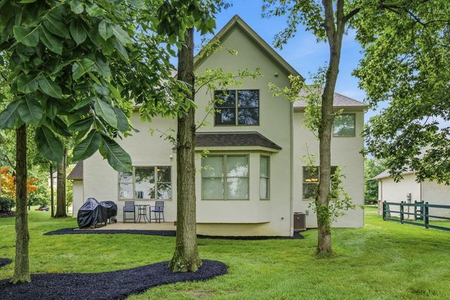 8600 Coldwater Drive, Powell, OH 43065