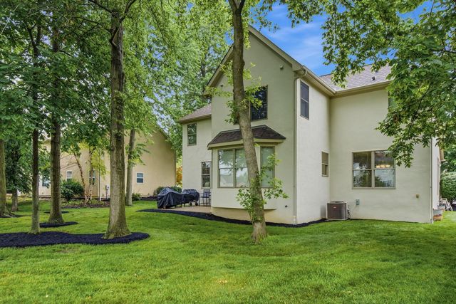 8600 Coldwater Drive, Powell, OH 43065