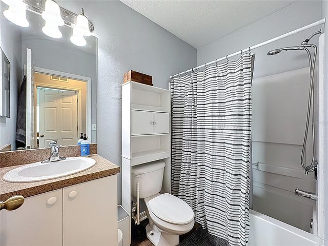 2527 29TH AVENUE E, Palmetto, FL 34221