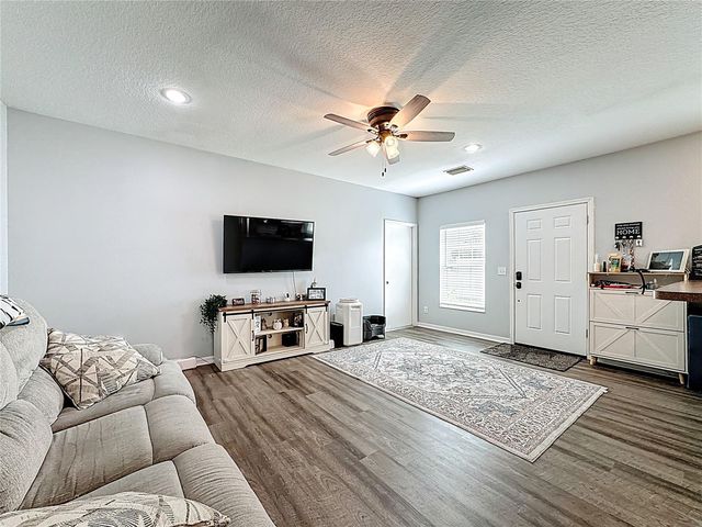 2527 29TH AVENUE E, Palmetto, FL 34221