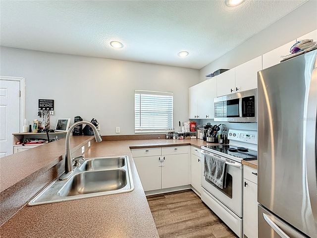 2527 29TH AVENUE E, Palmetto, FL 34221