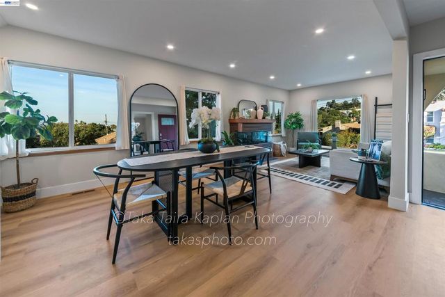 4621 Kaphan Ave, Oakland, CA 94619